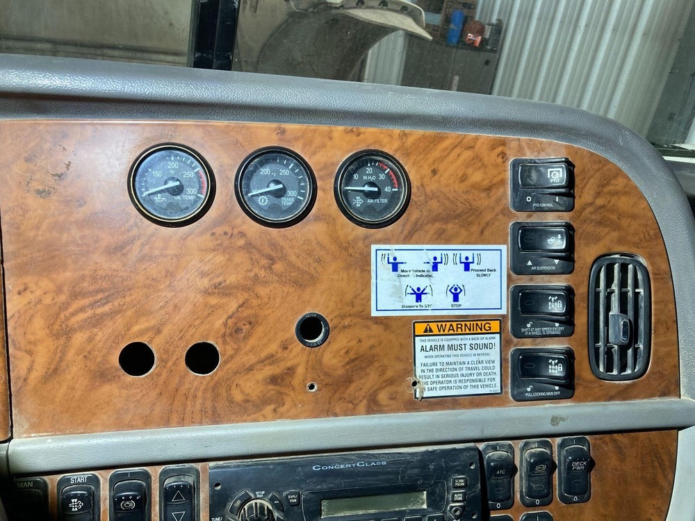 2008-2024 Peterbilt 367 GAUGE AND SWITCH Dash Panel - Used