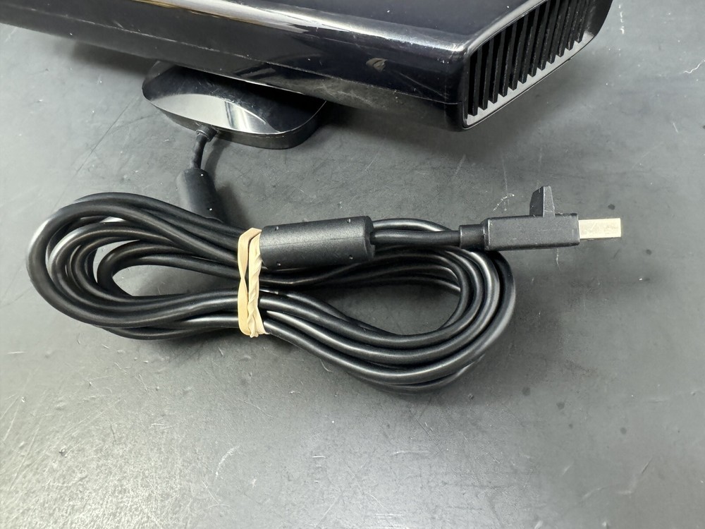 Official Microsoft Xbox 360 Kinect Motion Sensor Bar! ~ Works Great! Fast Ship!