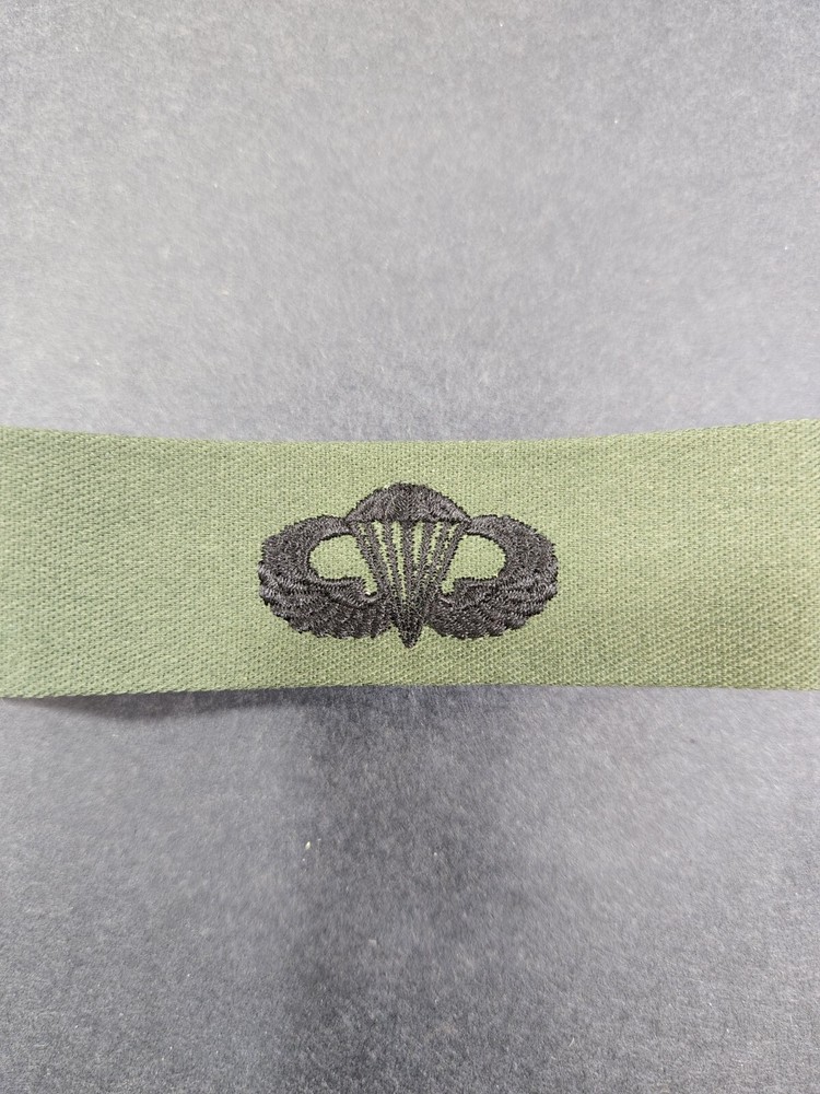 US Navy Embroidered Badge Parachutist Basic OD Green Patch