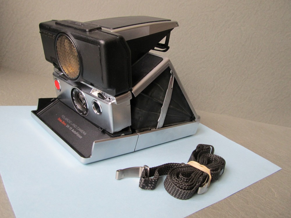 Polaroid Land Camera SX-70 Time-Zero Autofocus