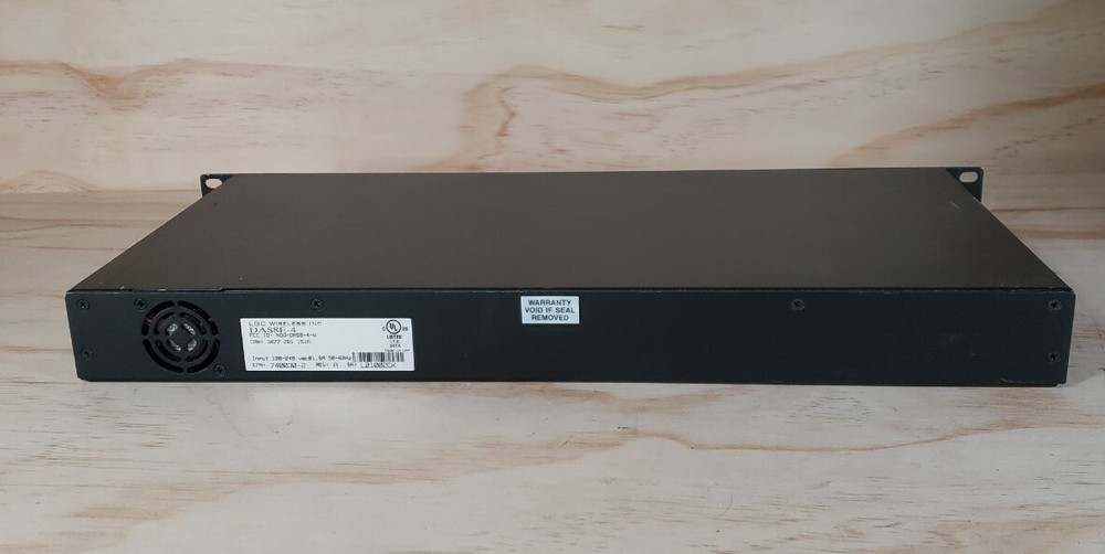 LGC Wireless LG Cell Expansion Hub DAS8E - Powers on