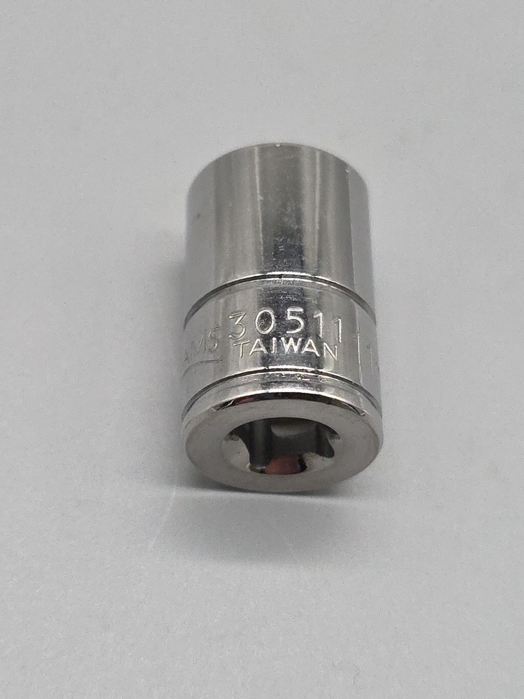 WILLIAMS 30511 11mm 1/4"dr 6pt Socket Mechanics Tools Taiwan