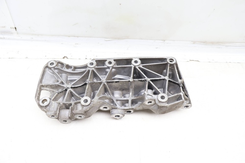 2014-2018 BMW 328D - Engine Mount Bracket 8506863