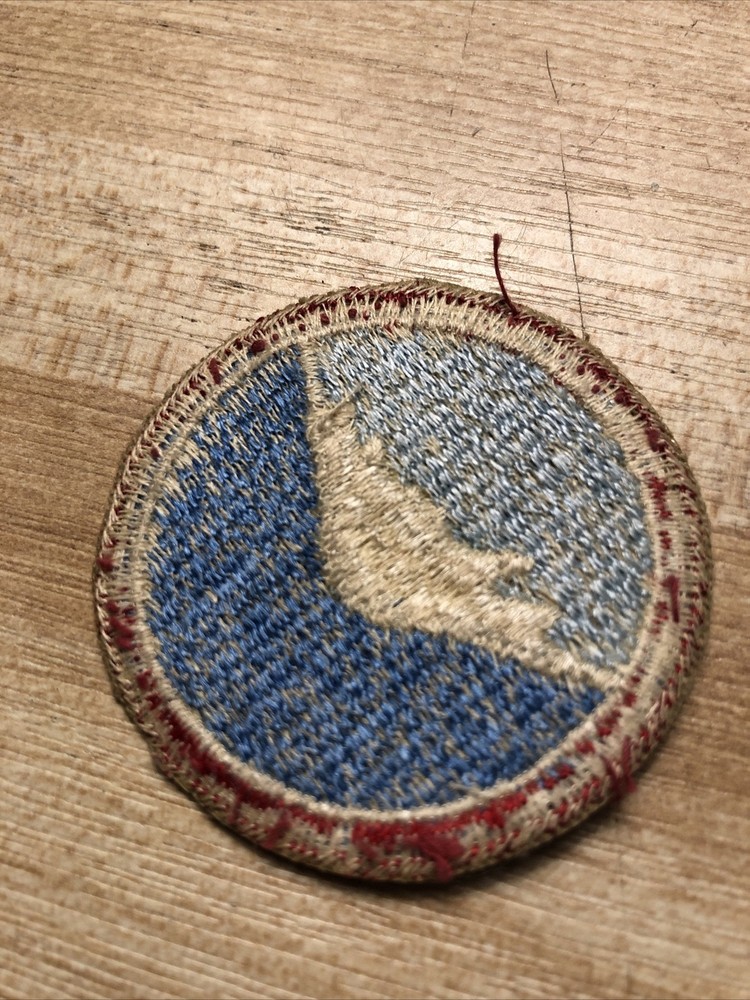 ORIGINAL POST WW II - US ARMY FAR EAST COMMAND PATCH - WORN