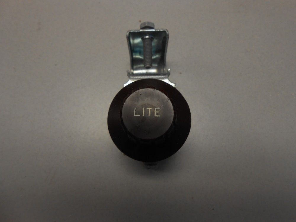 P & D ELECTRICAL FOGLIGHT SWITCH SF-32