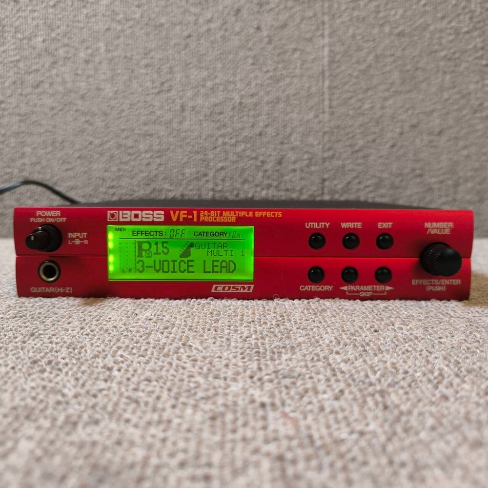 BOSS VF-1 24-Bit Multi-Effects Processor Made in Japan With Power Supply ※READ