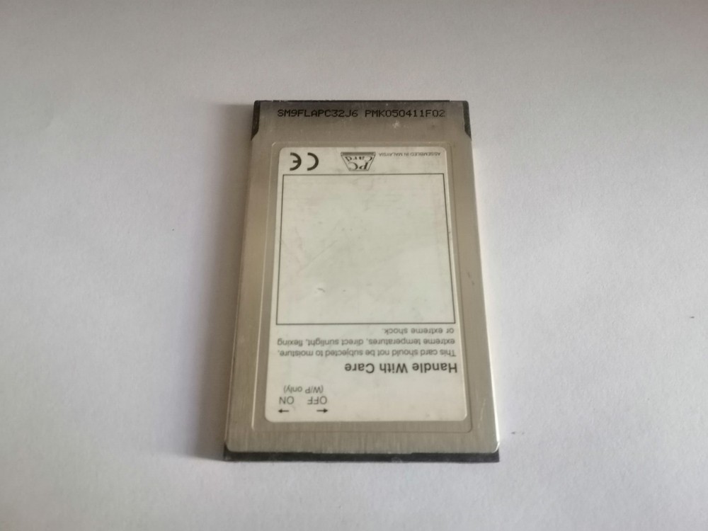 SMART Modular Technologies ATA 32MB PC CARD