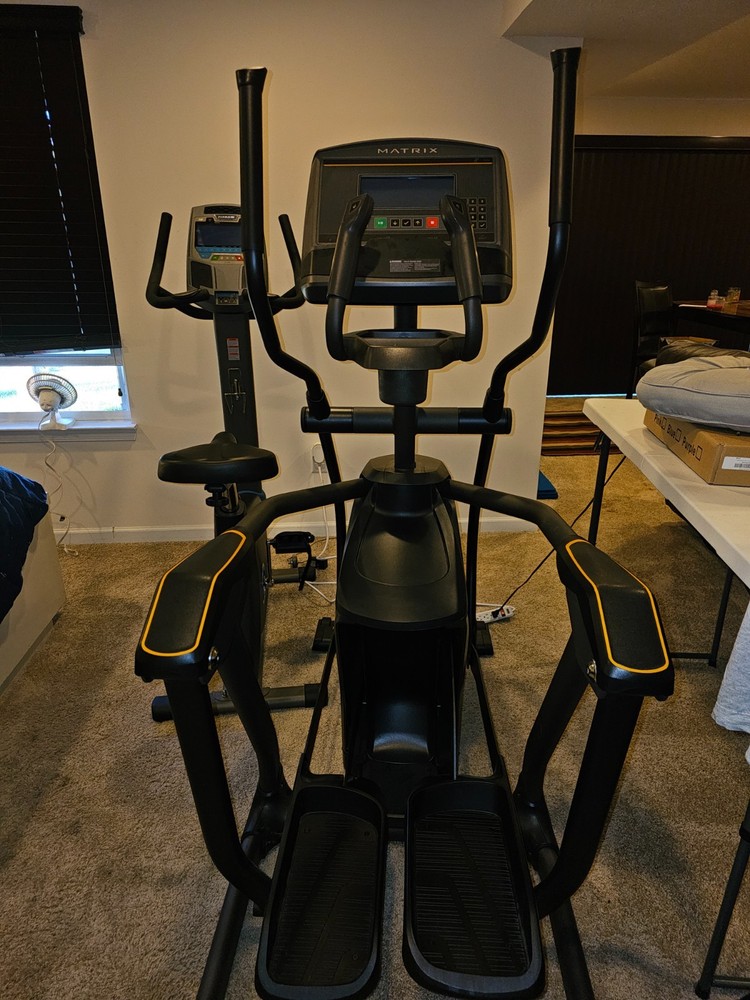 Matrix E30 Elliptical Trainer