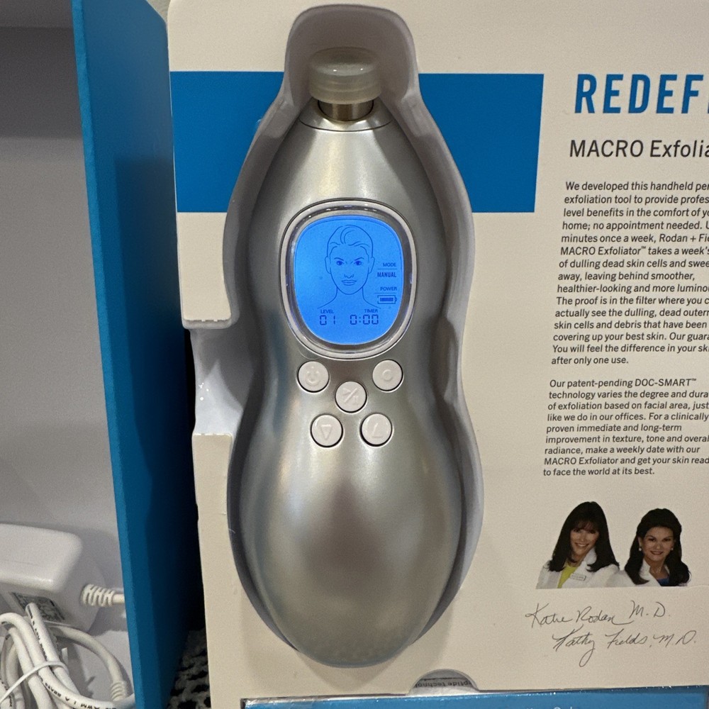 Rodan + Fields Redefine Macro Exfoliator Device With User Guide & Accessories