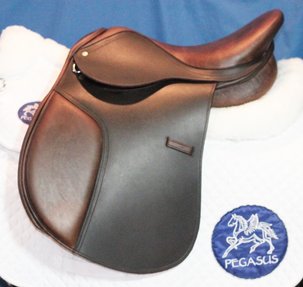Pony Jumping Saddle Pegasus 15.5 inch
