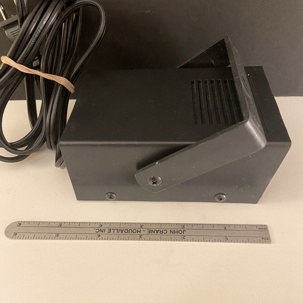 Lite F/X Classic Strobe Light Model 1822 Variable Flashing Speed