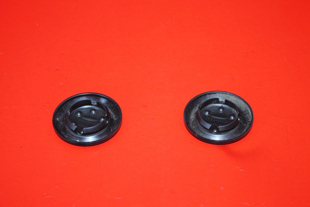 09 2009 SUZUKI KATANA 650 FRAME PLUGS