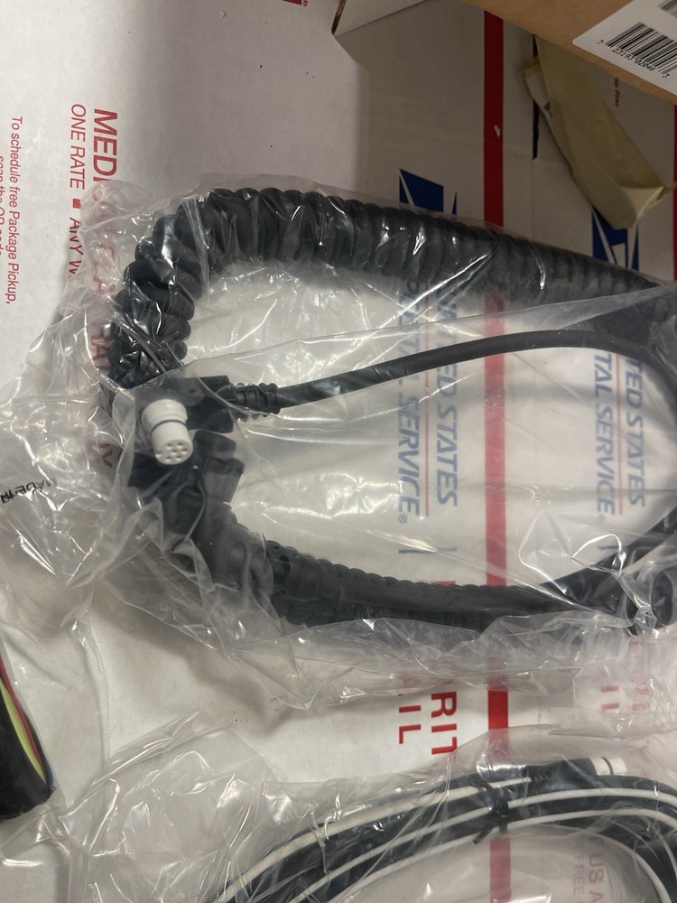 Raymarine Wireless Upgrade Kit – E02046 For G-Series Command Keyboard