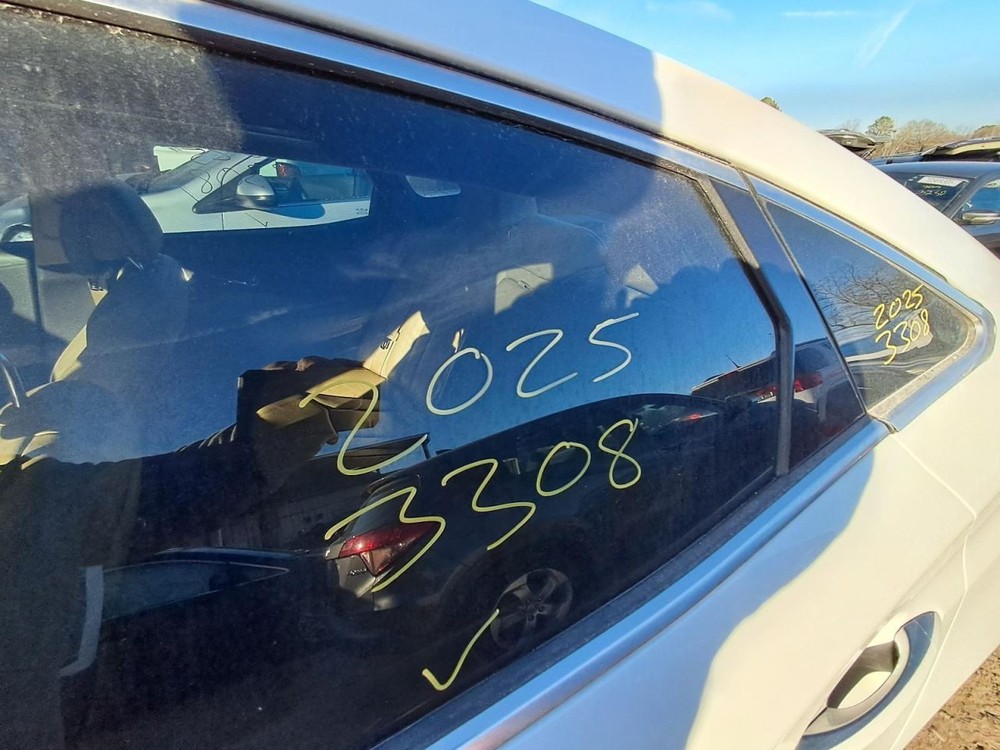 Console Front Floor Fits 12-17 AZERA 2687535
