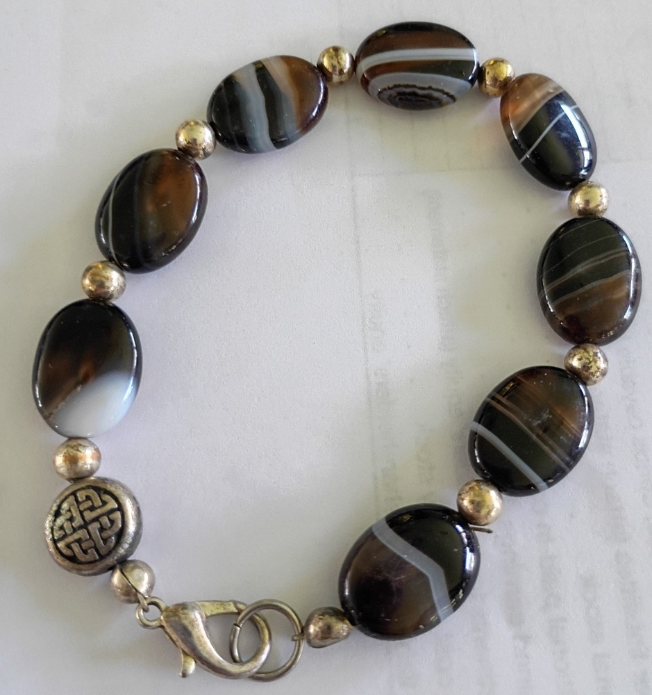 Agate Bead Clasp Bracelet