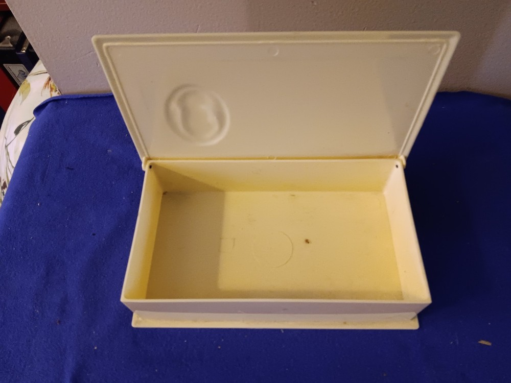 Vintage Johnston Plastic Cameo Candy Box, 8.5" x 5"
