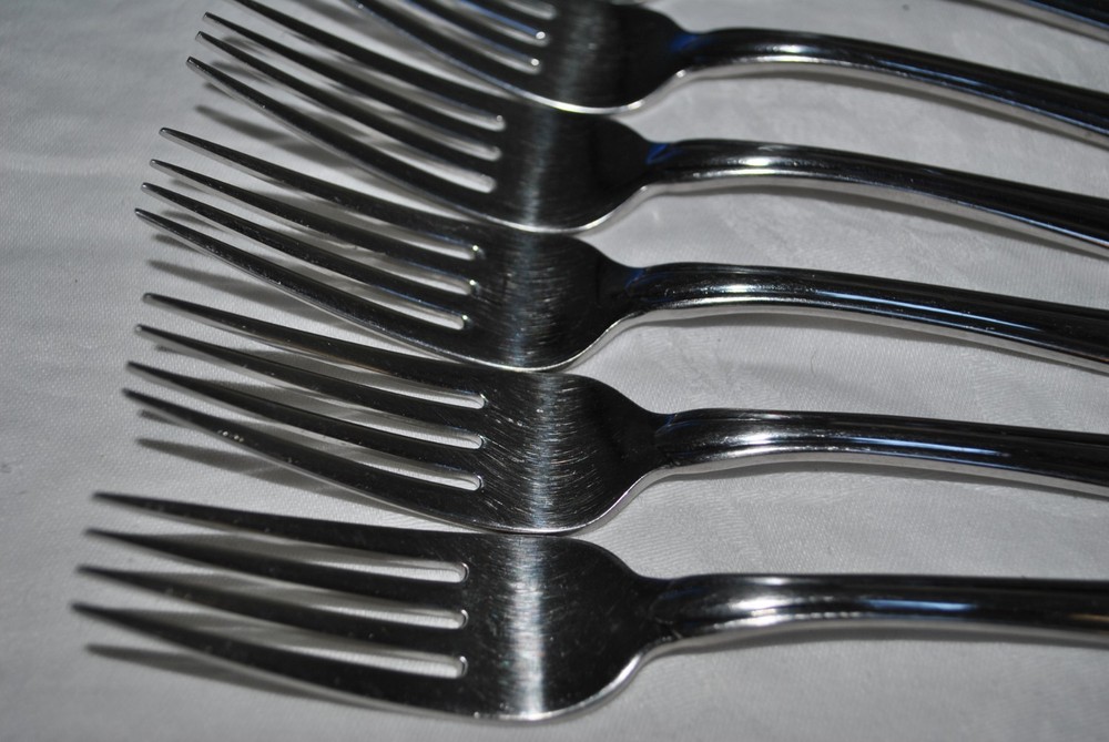 GORHAM DESIGNS STUDIOS STAINLESS FLATWARE 18/8 JAPAN"MELON BUD"(6) DINNER FORKS