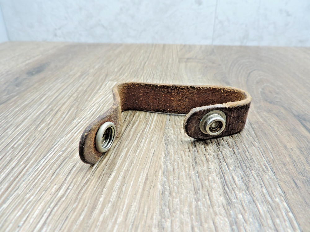 Brown Leather Tooled Duty Belt Retainer 2.25"