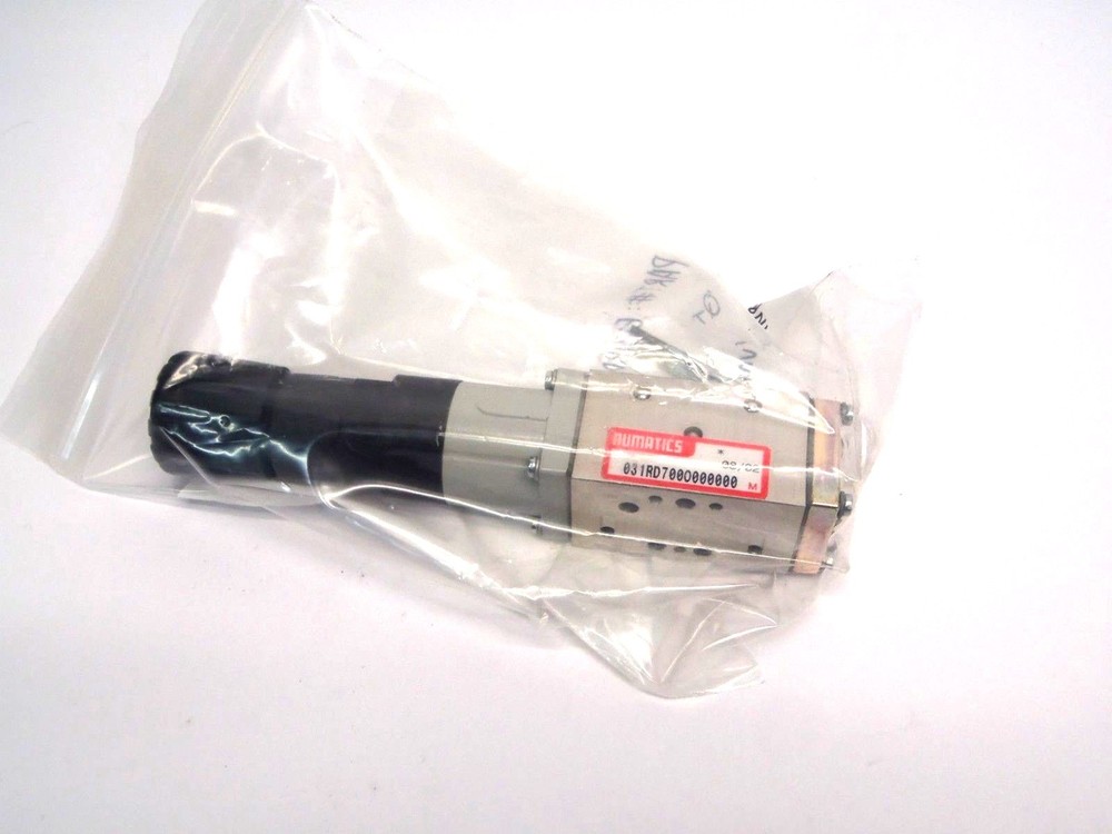 Numatics 031RD700O000000 Regulator Assembly, Missing One Regulator