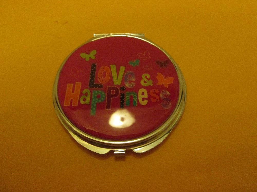 Love & Happiness Compact Mirror New
