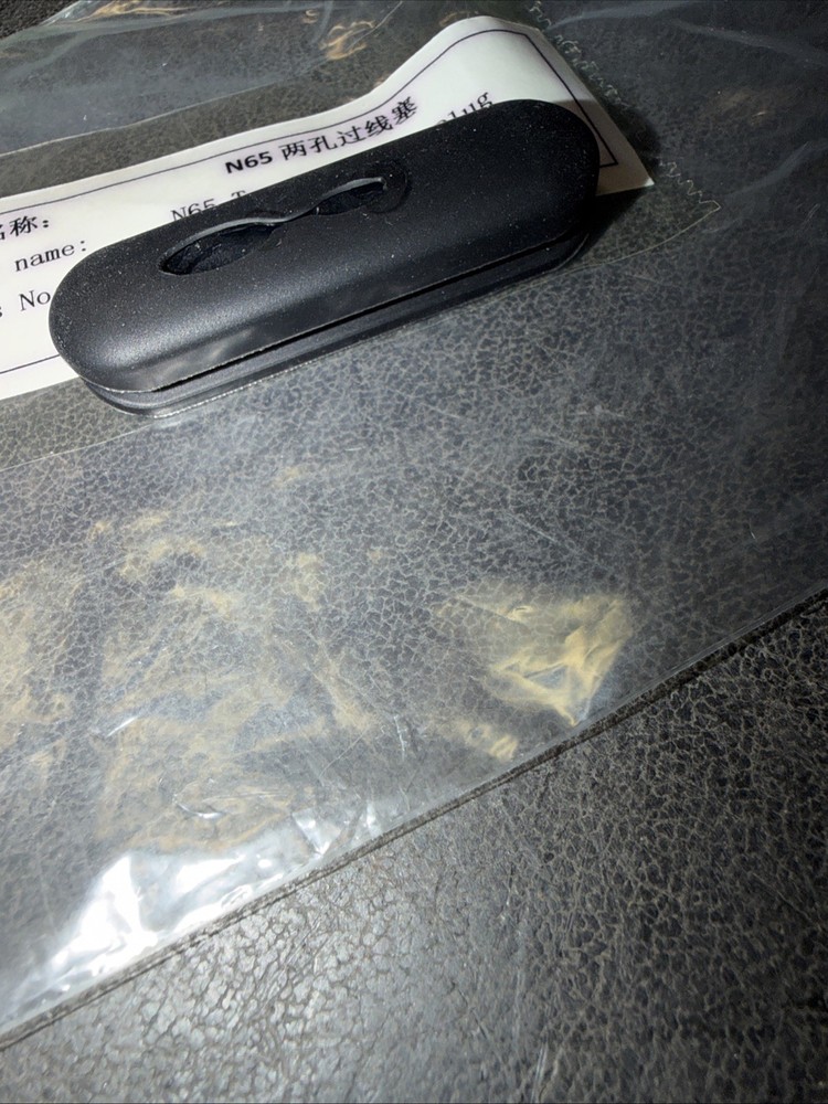 NAVEE N65 TWO HOLE WIRE PLUG 40020100000074