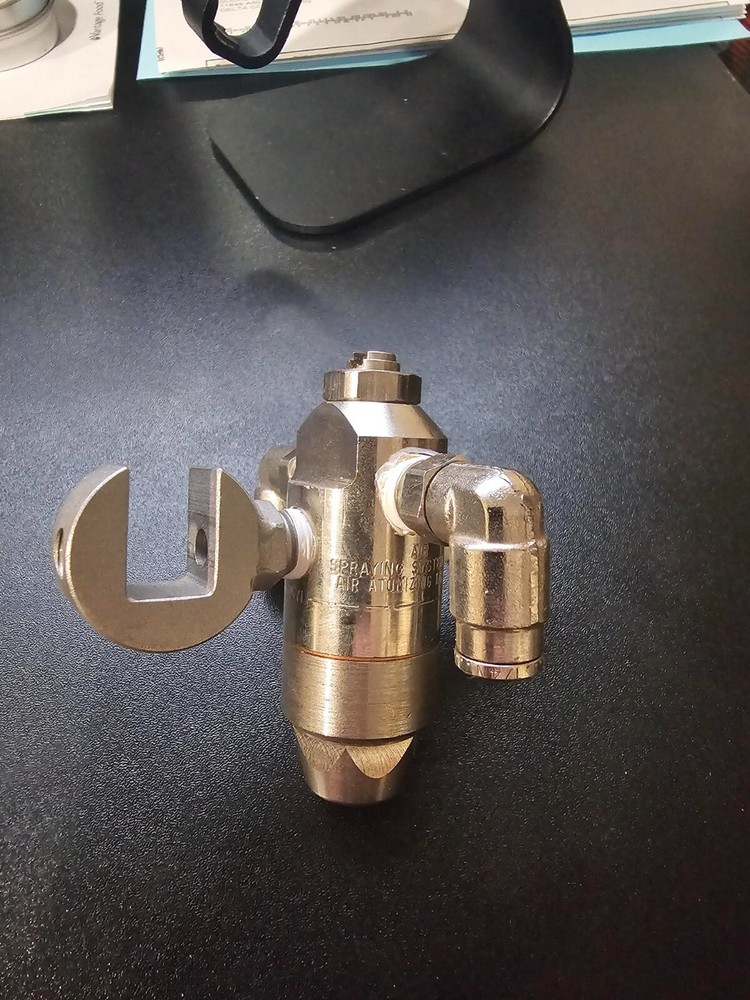Spraying Systems Company 1/8JJAU Atomizing Nozzle -- Used Condition