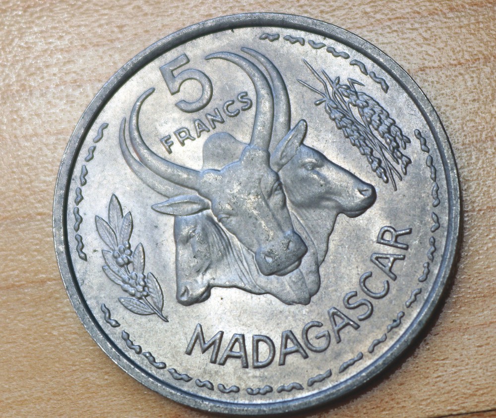 1953 Madagascar 5 Francs Zebu