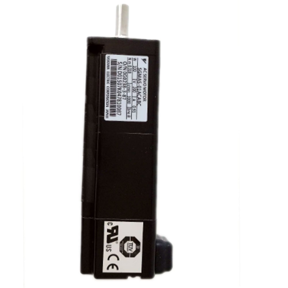One New In Box YASKAWA SGMAS-01ACABC Servo Motor