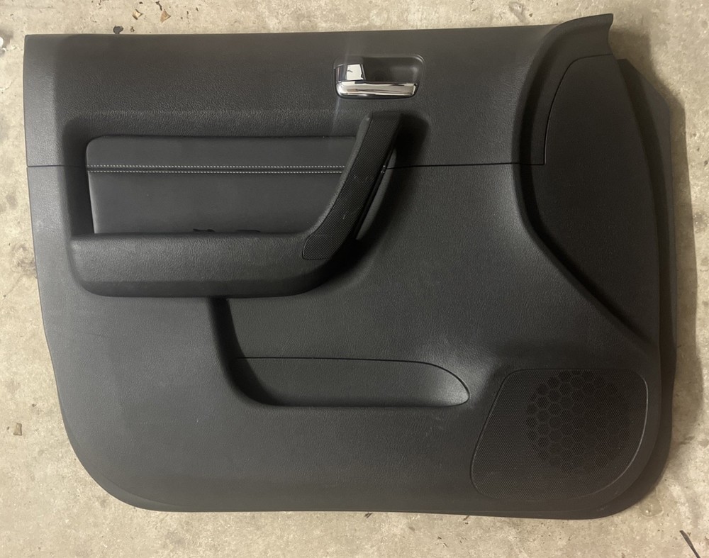 06-07 Hummer H3 Front Driver Left Door Panel Ebony Oem