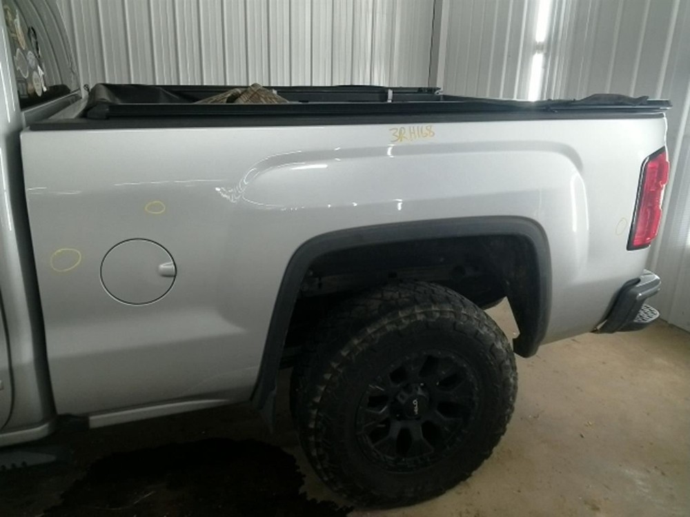 SIERRA150 2018 High Mounted Stop Light 104894412