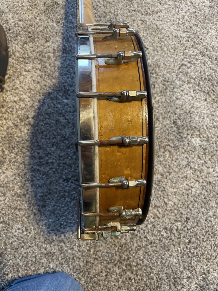 Wurlitzer 4 String Tenor Banjo. Hubcap Back