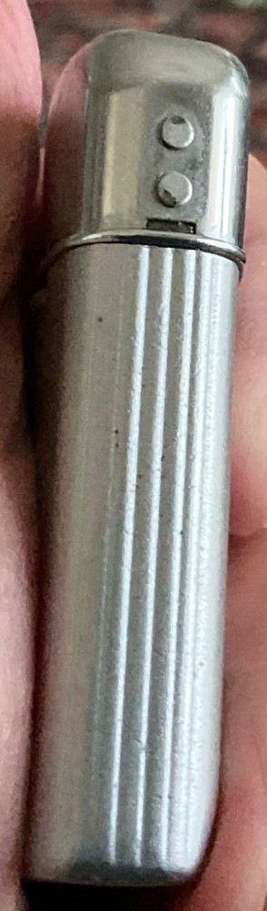 Vintage Ronson Varaflame Windlite Lighter / Serviced.