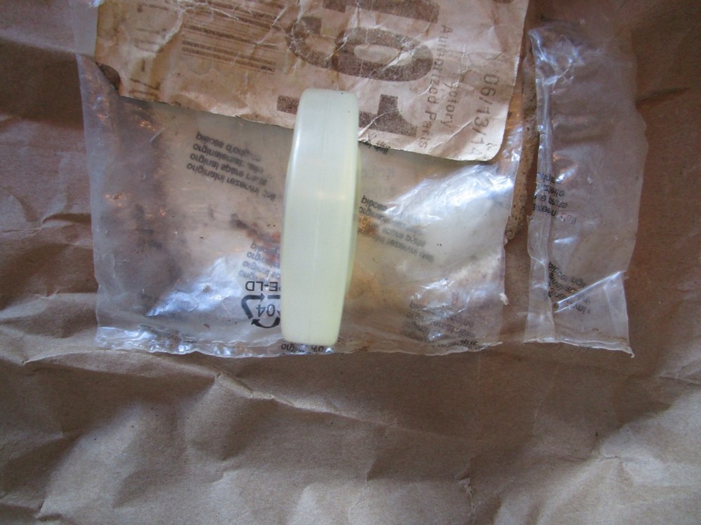 ASKO DRYER ROLLER/SUPPORT 381491 NEW OLD STOCK