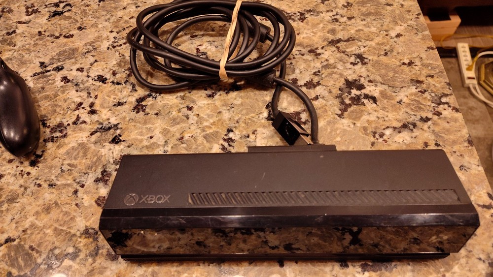 Microsoft Xbox One Kinect motion sensor bar + Kinect sports rival game