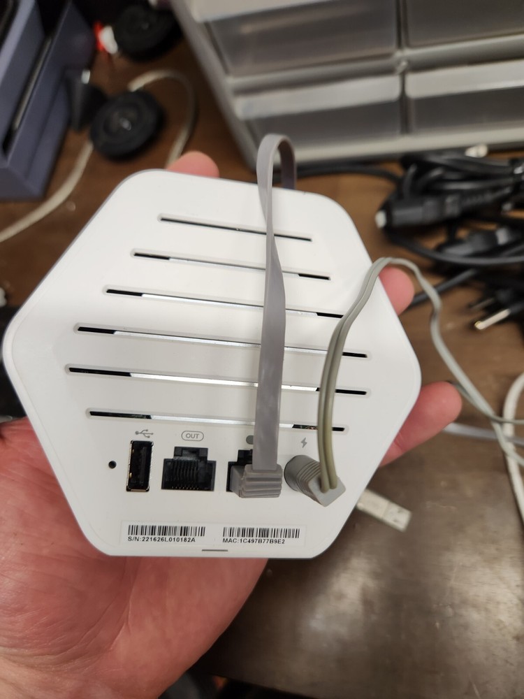 Luma MXF-L1000 Mesh WiFi Router/Extender