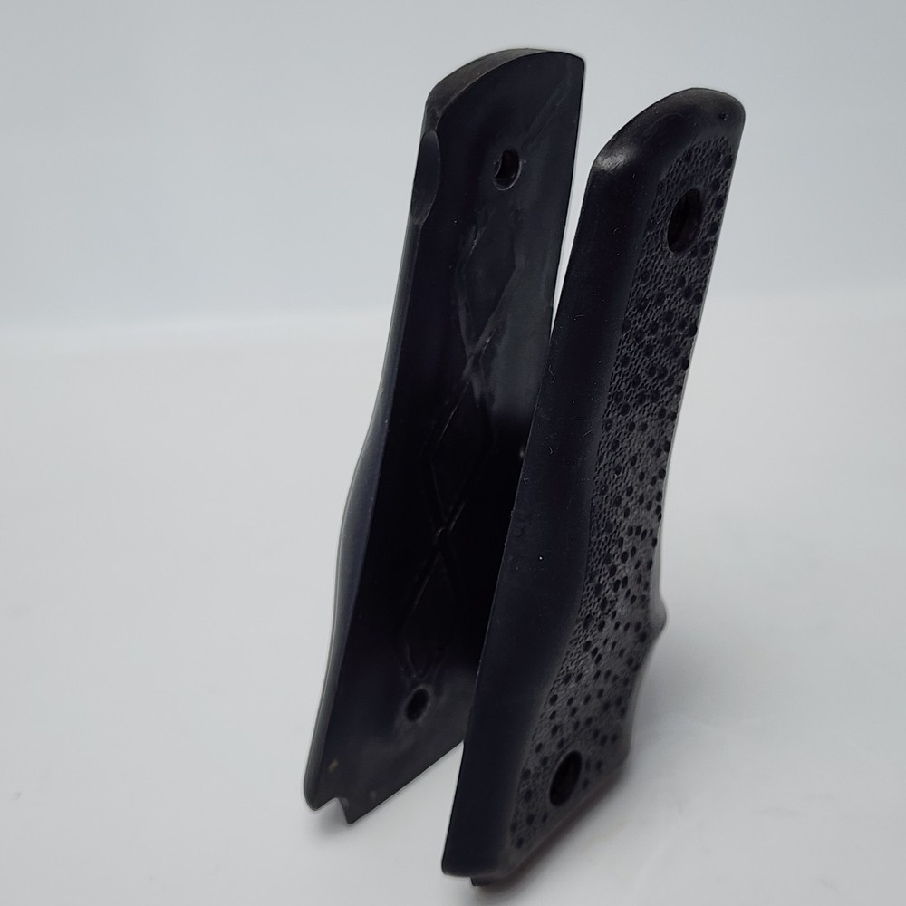 45 Rubber Hump Grips