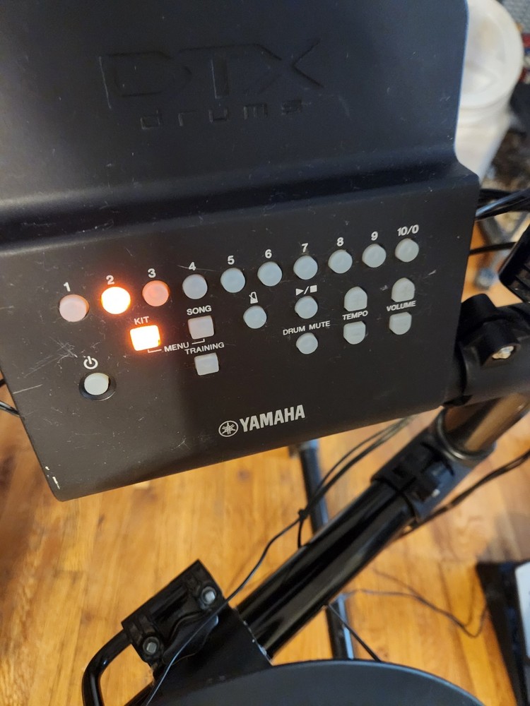 Yamaha Electric Drum Set
