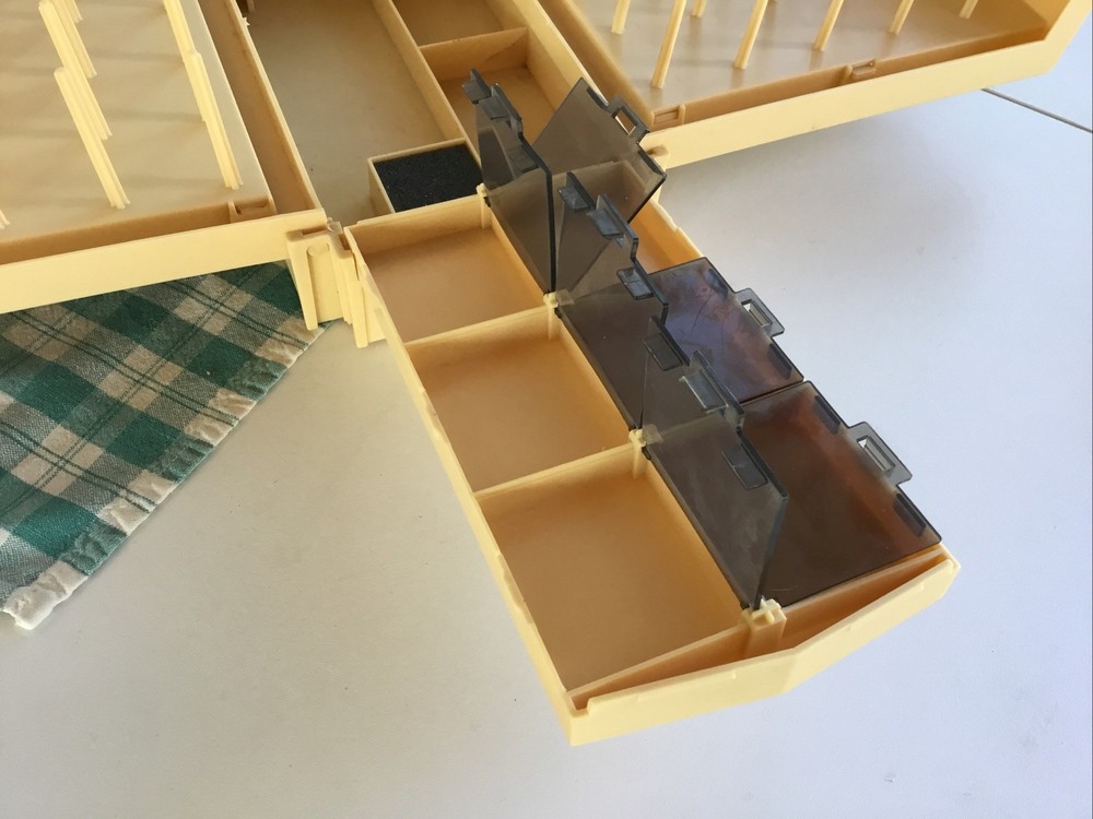 Vintage Sewing Box Caddy 1983 Folding 50 Spool Thread Bobbin Organizer EUC