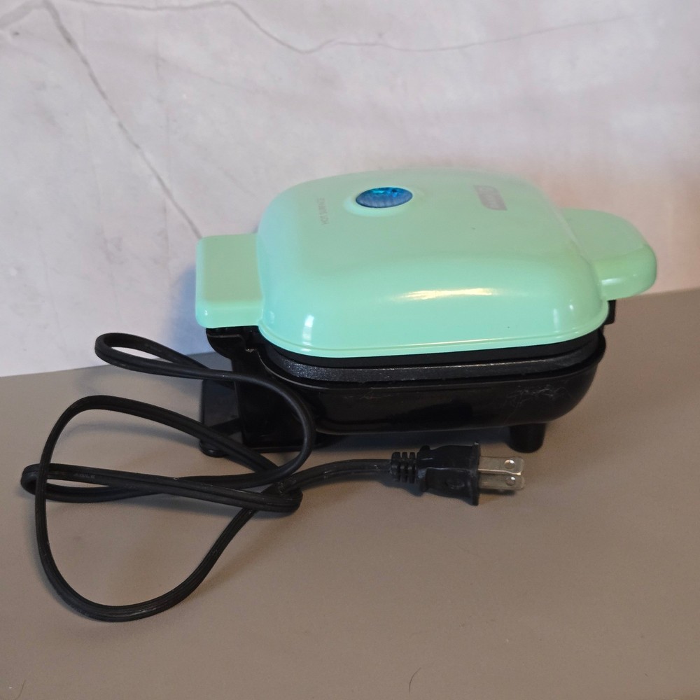 Dash Egg Bite Maker Aqua Green Portable Breakfast Maker, No Egg Cups