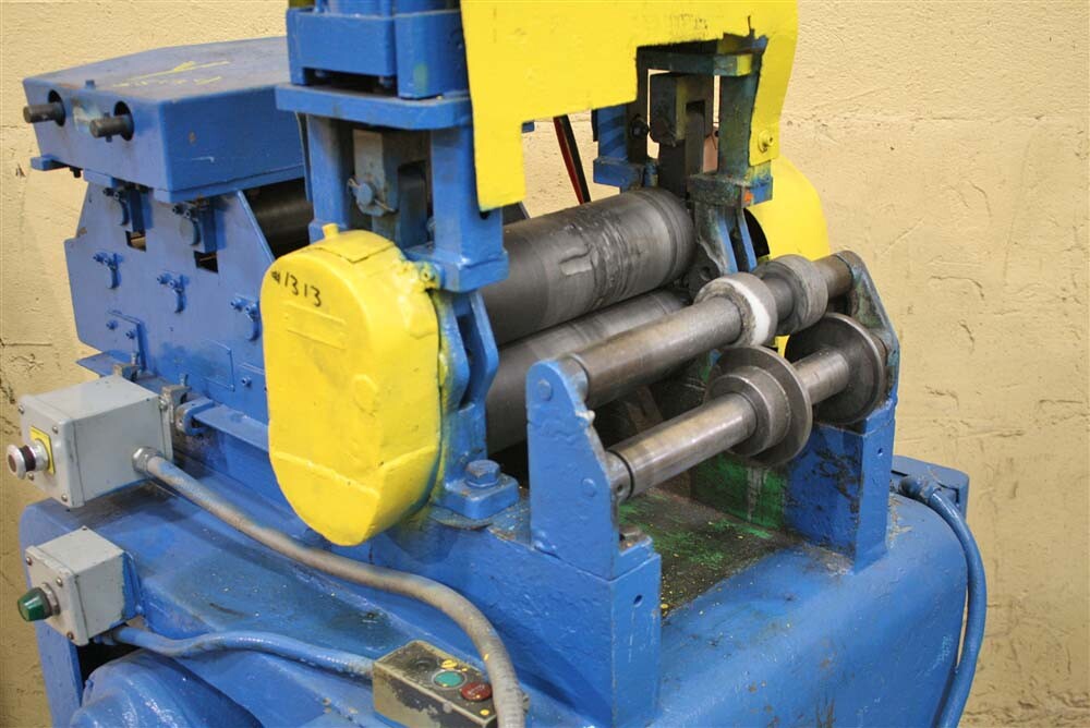 12" X .125" AIR FEEDS STRAIGHTNER : YODER #55134