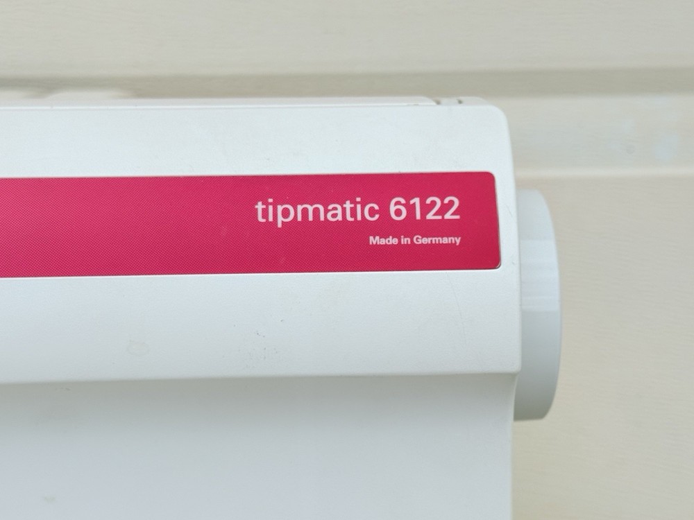 Pfaff Tipmatic 6122 Sewing Machine