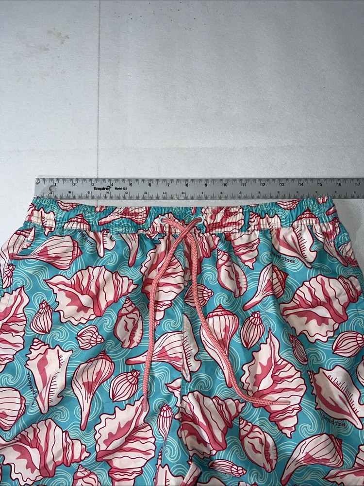 Vineyard Vines Men’s Swim Trunks Medium Blue With Conch Shells Draw Strings