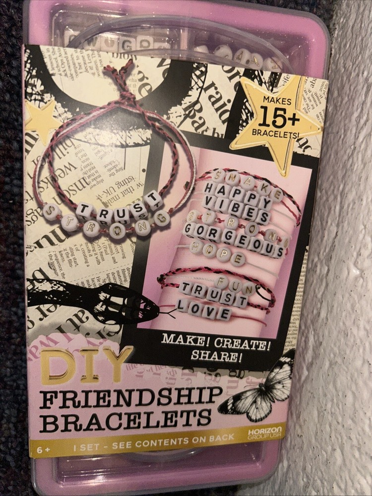 FRIENDSHIP BRACELETS KIT MAKES 15+ NIB