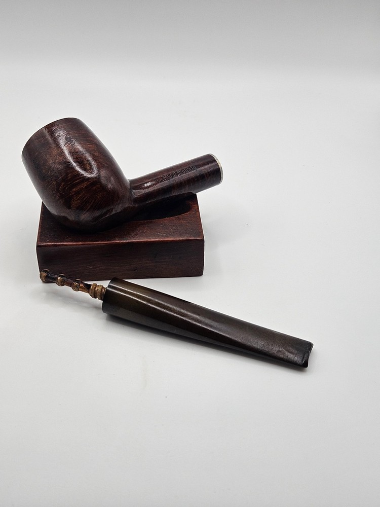Vintage Royal Mounty Imported Briar Smoke Pipe
