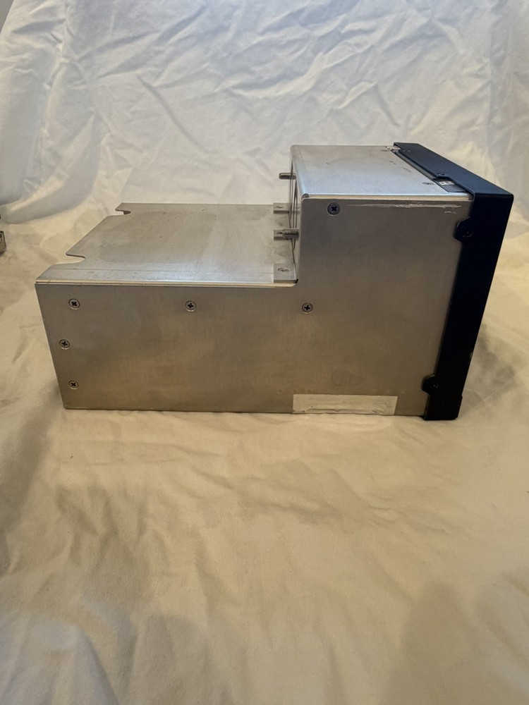 011-01271-00 Garmin GMX 200 Multi-Function Display with Tray