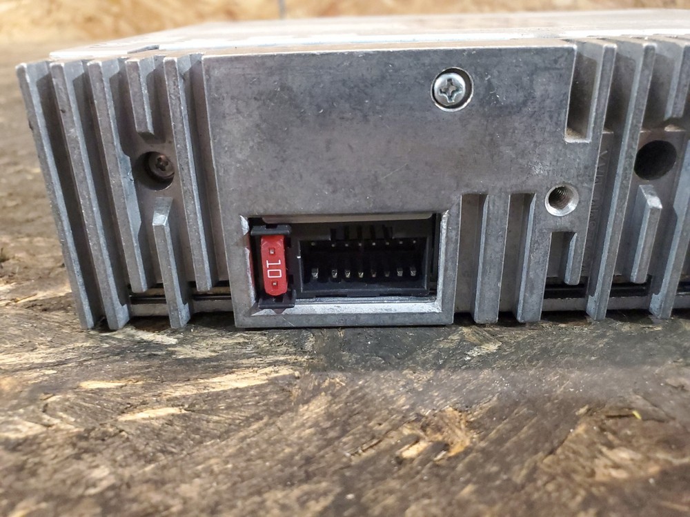 Alpine CDE-121 Radio Head Unit