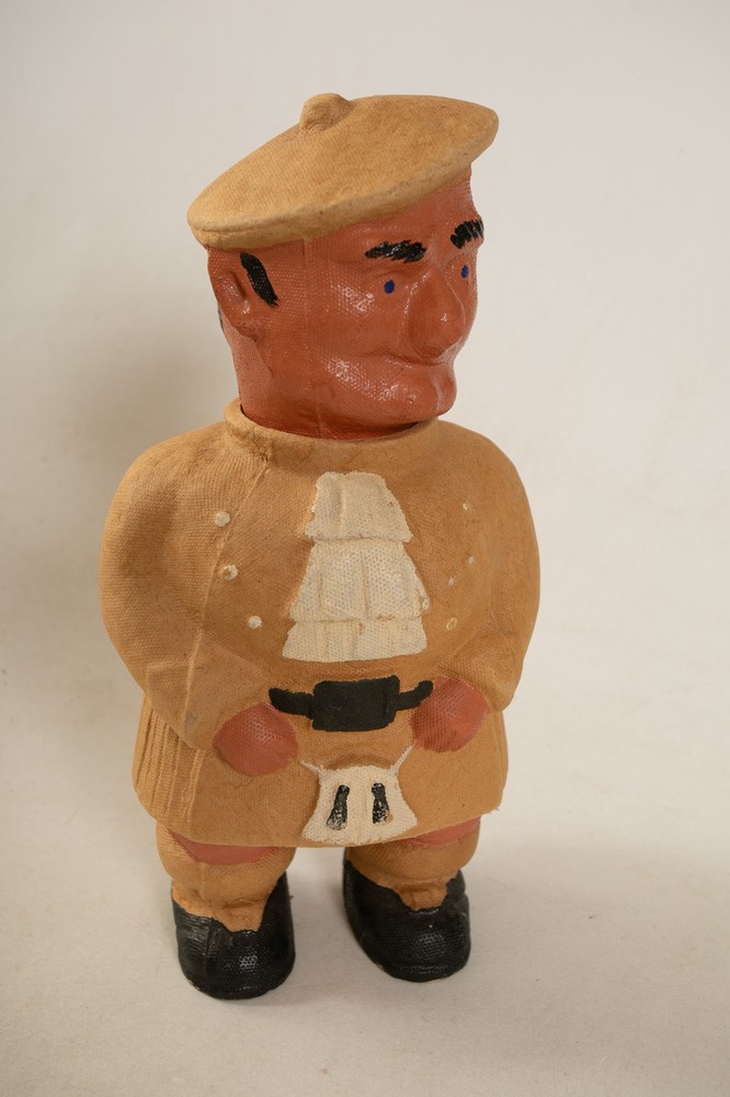 WWII British Home Front Highlander Chocolate Container Box (UX3/JSF6) Candy EUC