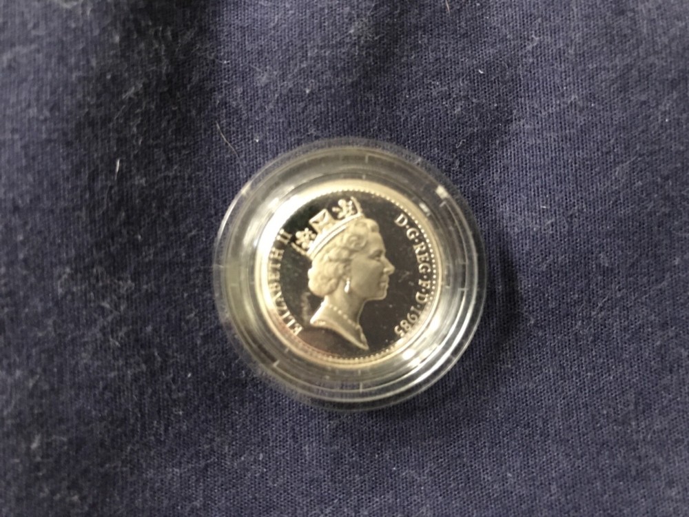 1985 Silver Great Britain 1 pound coin - T25
