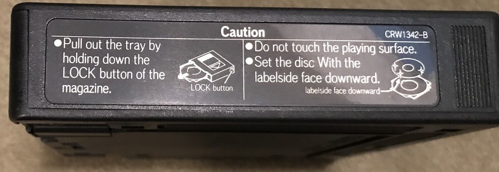 COMPACT DISC DIGITAL AUDIO LEXUS MULTI-CD PLAY CRW1342-B OEM