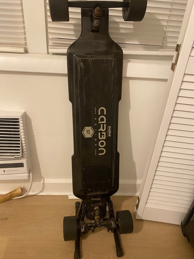 evolve GT Carbon skateboard 2nd generation